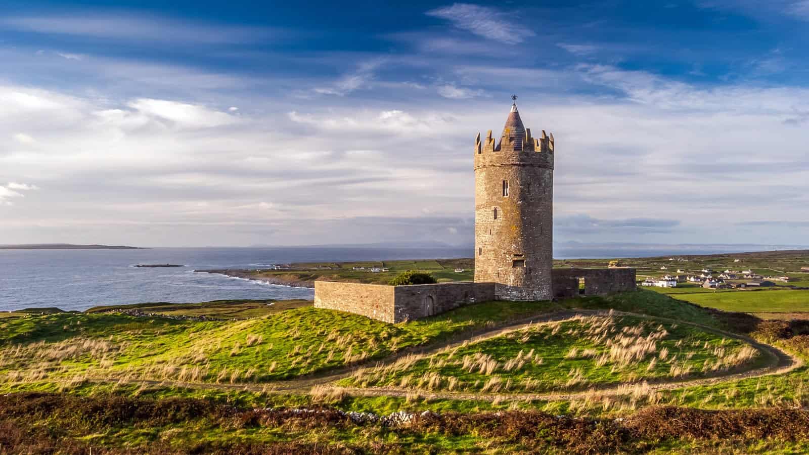 Doonagore Castle