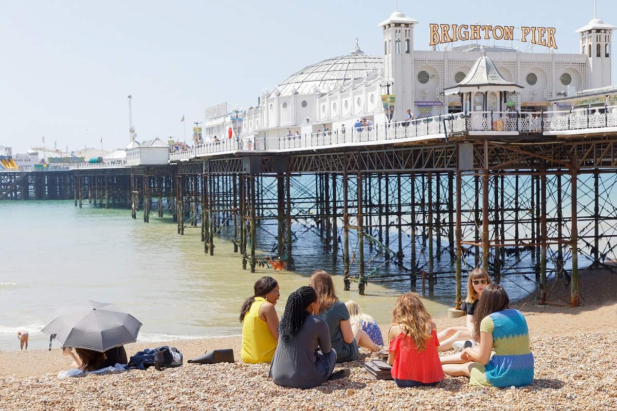Estudiantes en Brighton